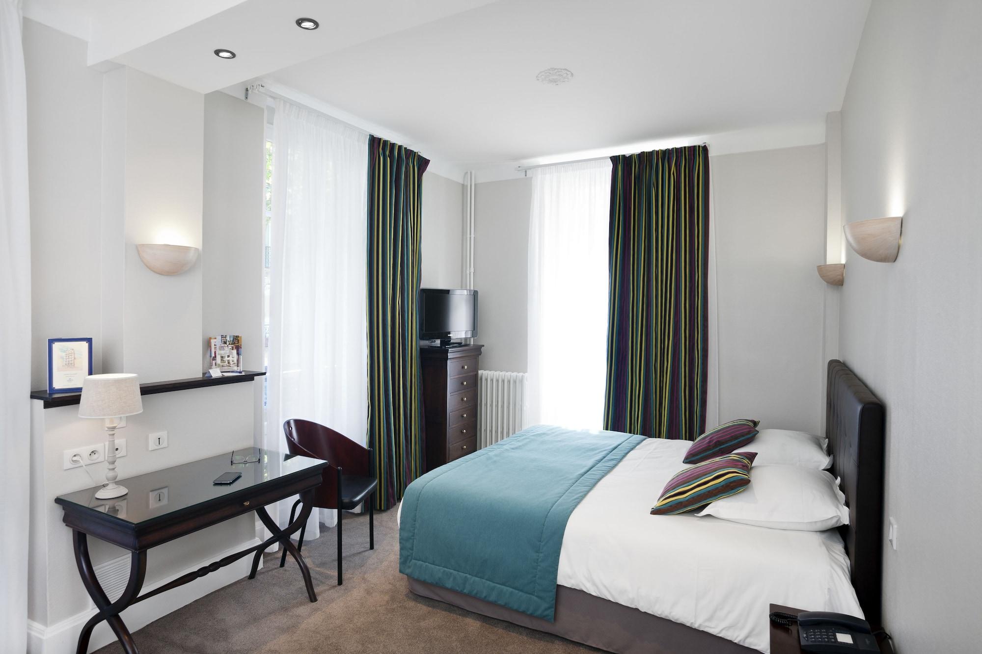 Hotel Les Nations The Originals Boutique Vichy Exteriör bild