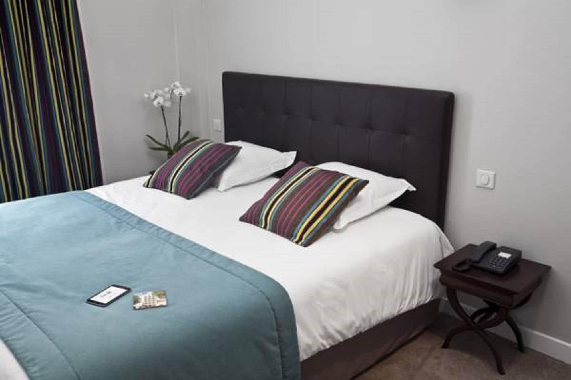 Hotel Les Nations The Originals Boutique Vichy Exteriör bild
