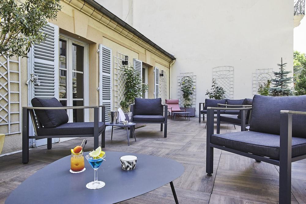 Hotel Les Nations The Originals Boutique Vichy Exteriör bild