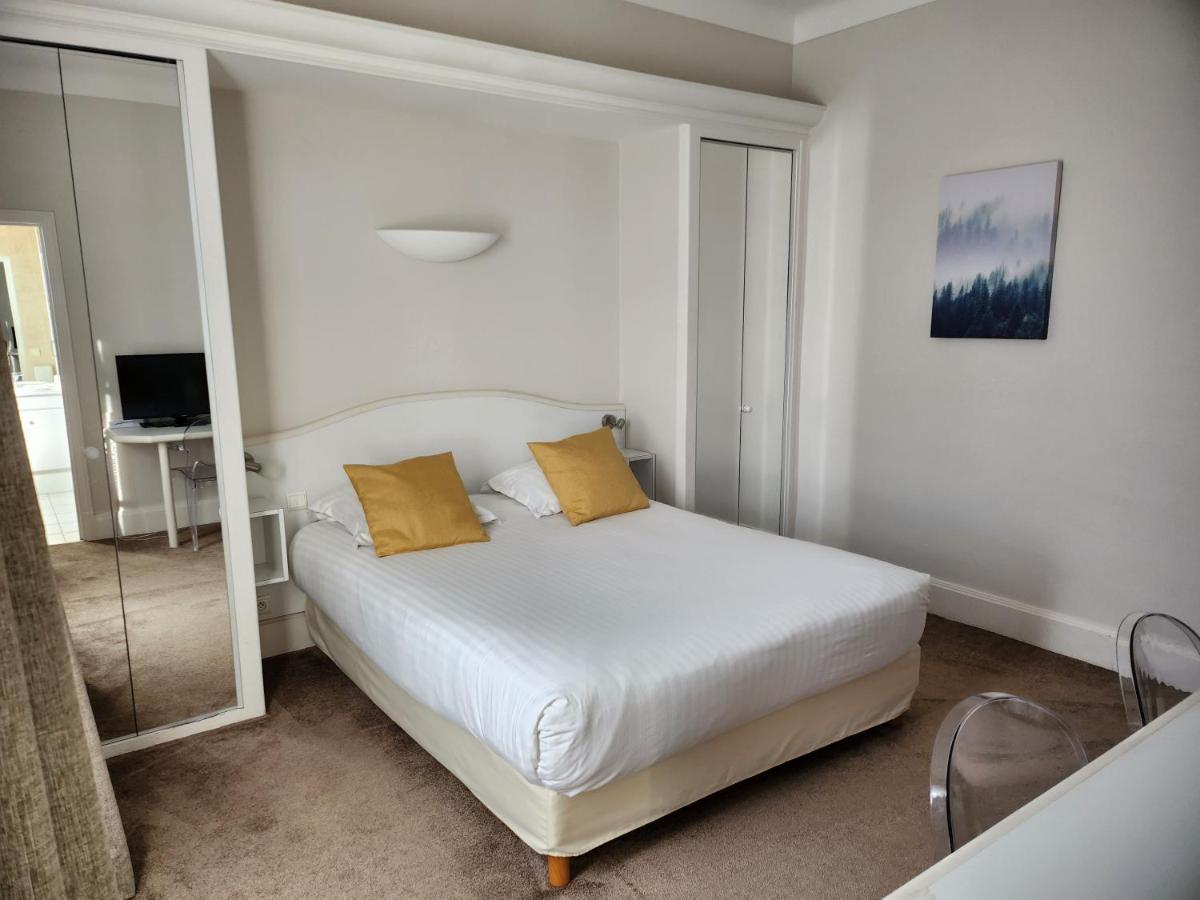 Hotel Les Nations The Originals Boutique Vichy Exteriör bild